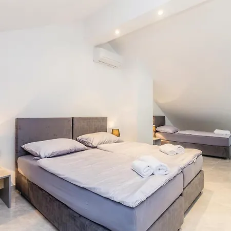 2 Bedroom Stunning In Krk Krk Town